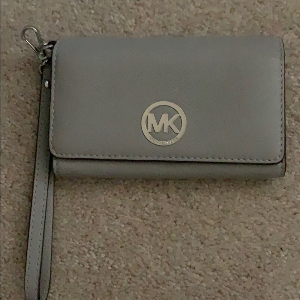Michael kors wallet